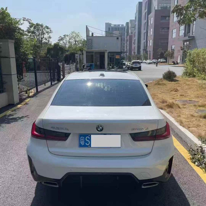 广州24年宝马3系9