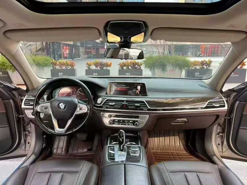 广州16年宝马7系6