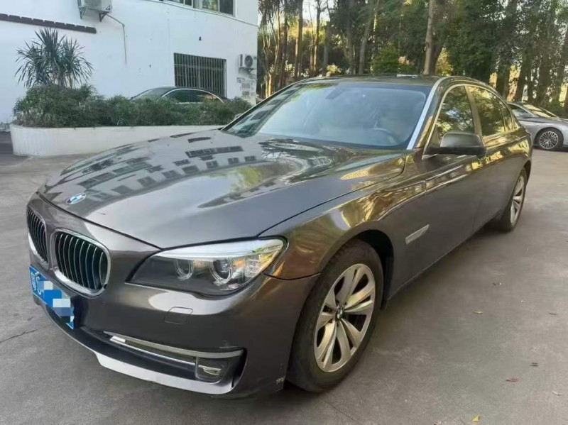 广州13年宝马7系3