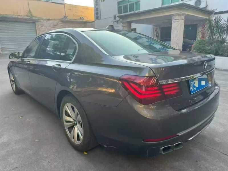 广州13年宝马7系7