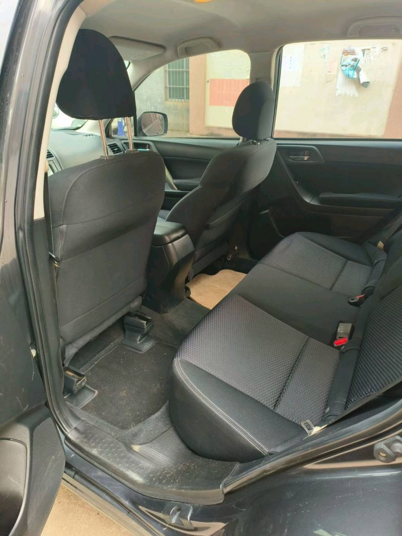 百色14年斯巴鲁森林人5