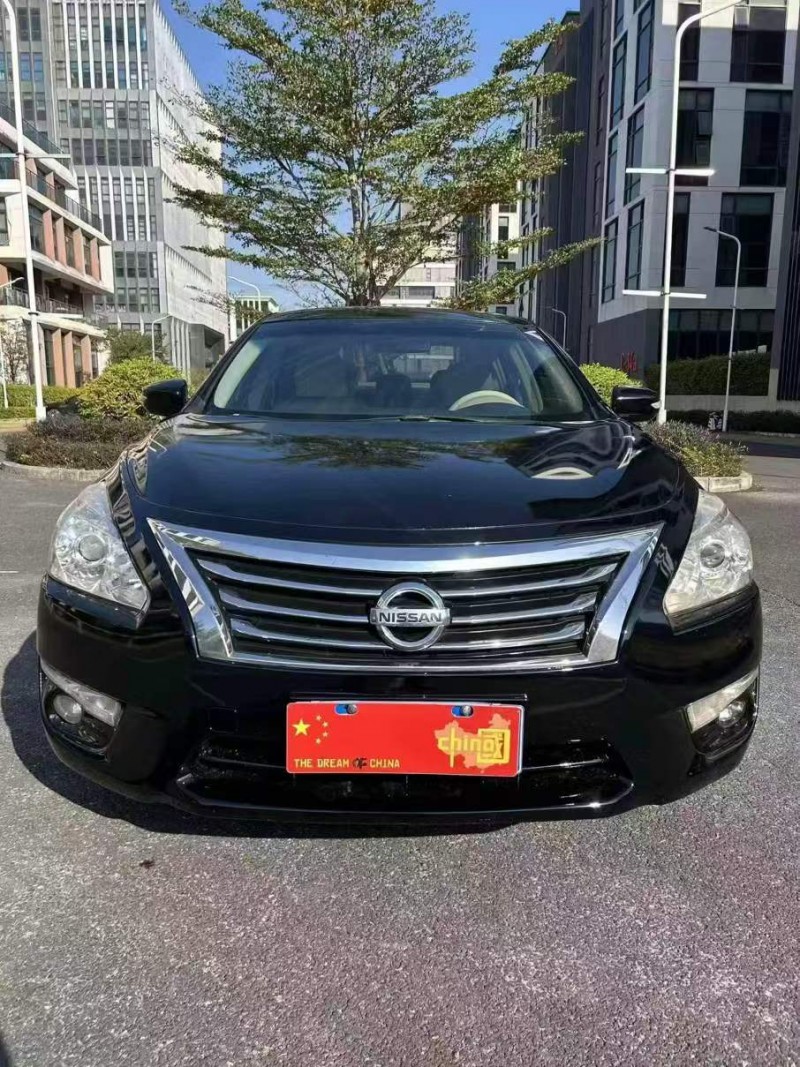 广州15年日产天籁1