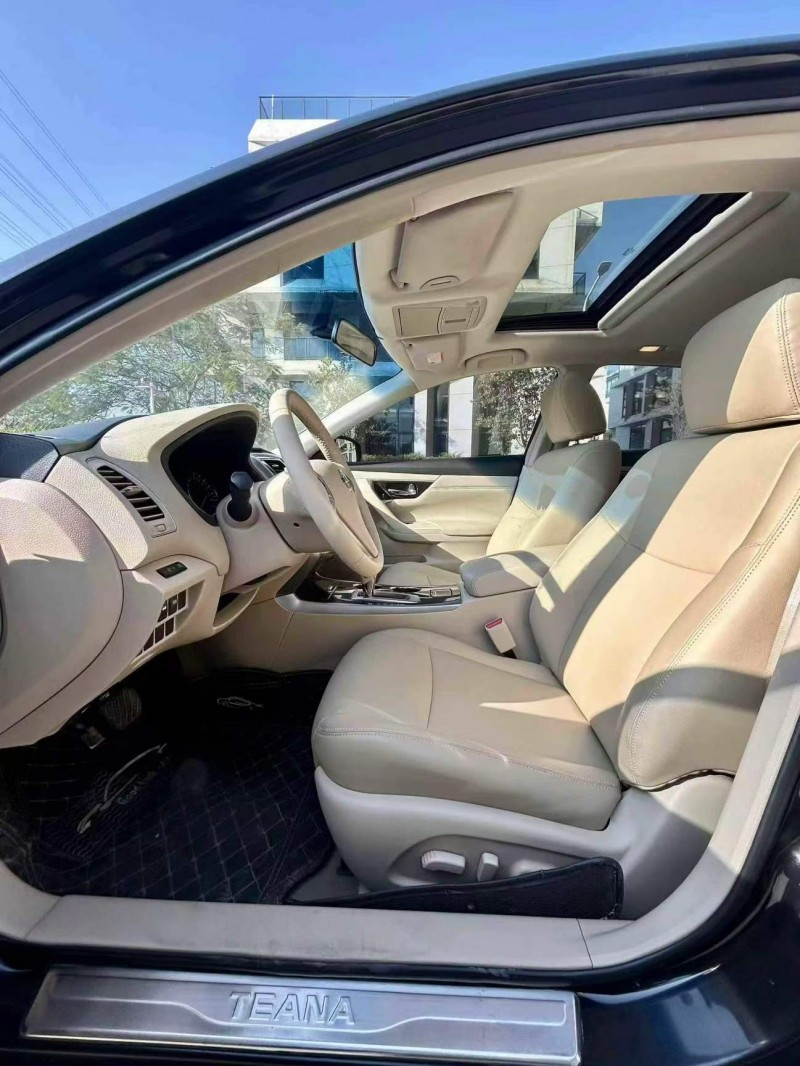 广州15年日产天籁5