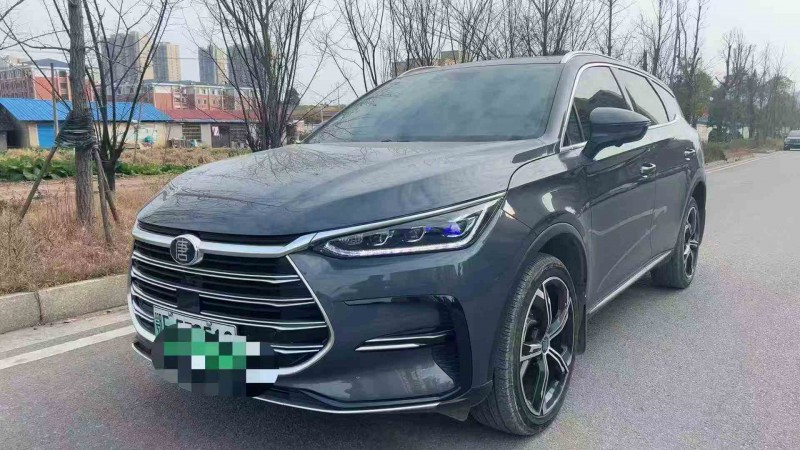 常德22年比亚迪唐2