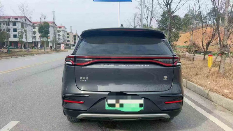 常德22年比亚迪唐9