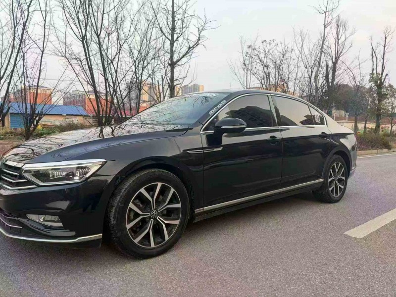 张家界22年大众迈腾3