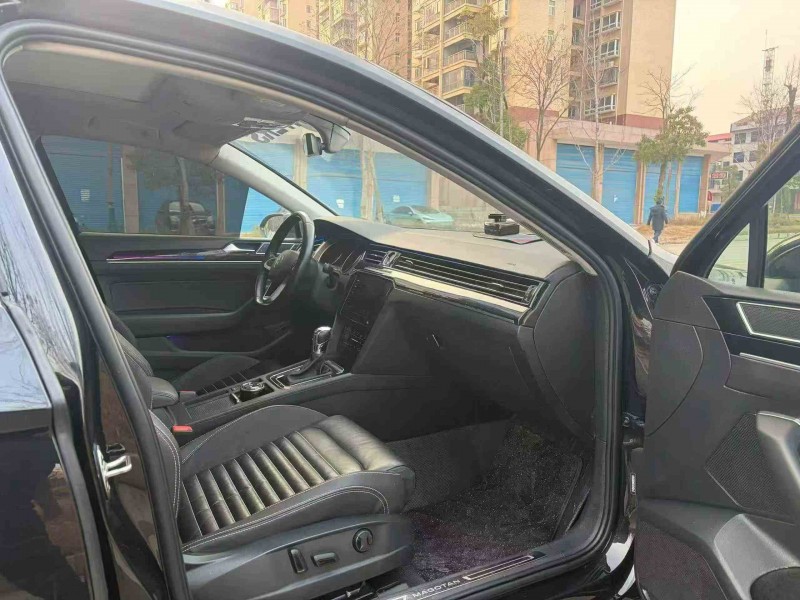 张家界22年大众迈腾4