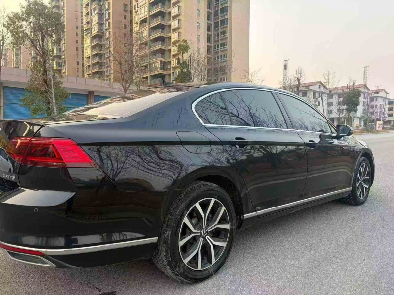 张家界22年大众迈腾9