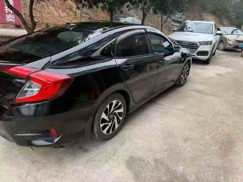 邵阳19年本田思域8