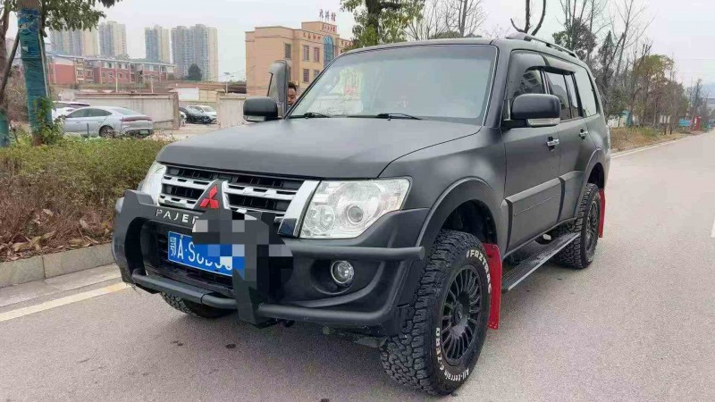 常德14年三菱帕杰罗2
