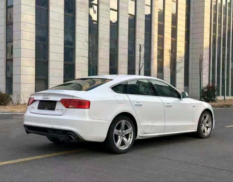 东营17年奥迪A58