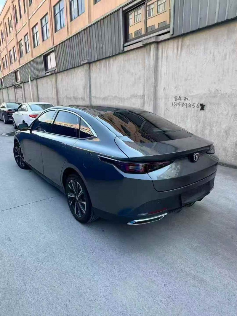 湖州25年长安汽车逸动8