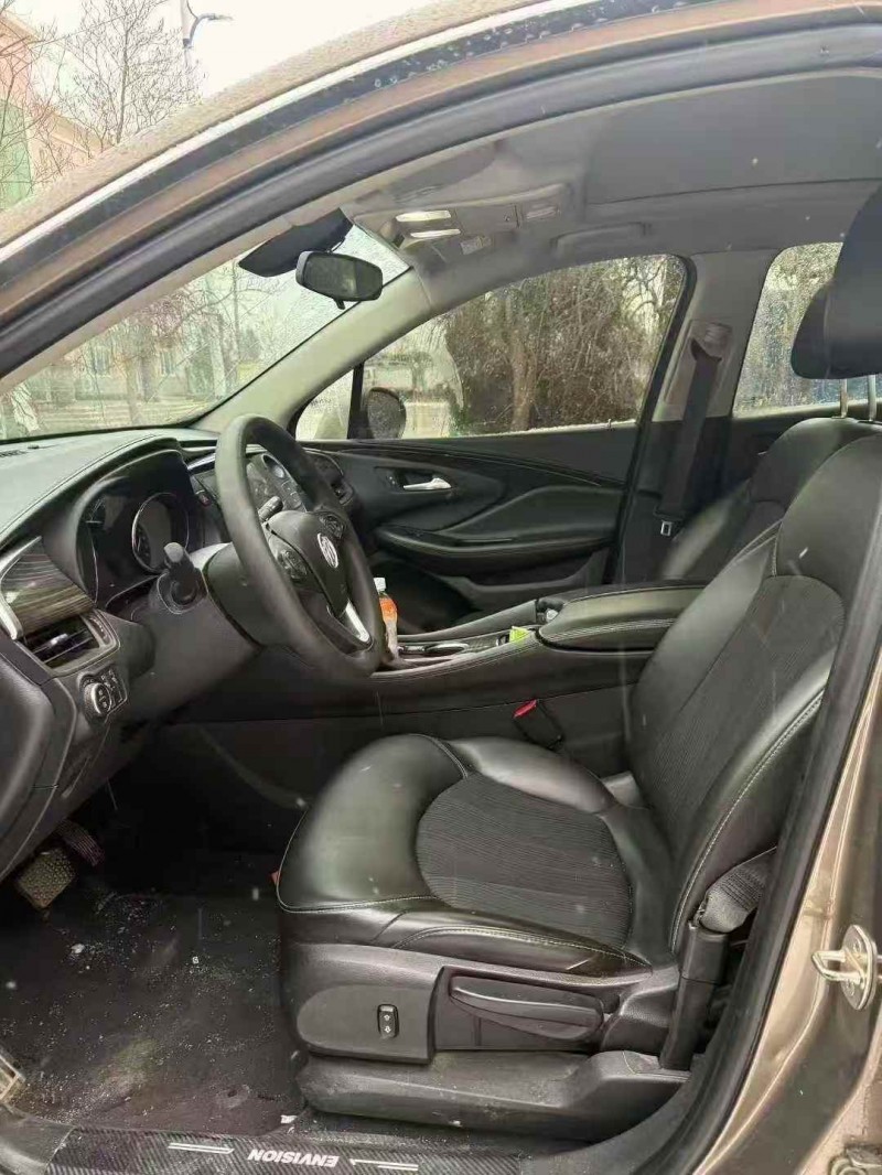 济宁18年别克昂科威4