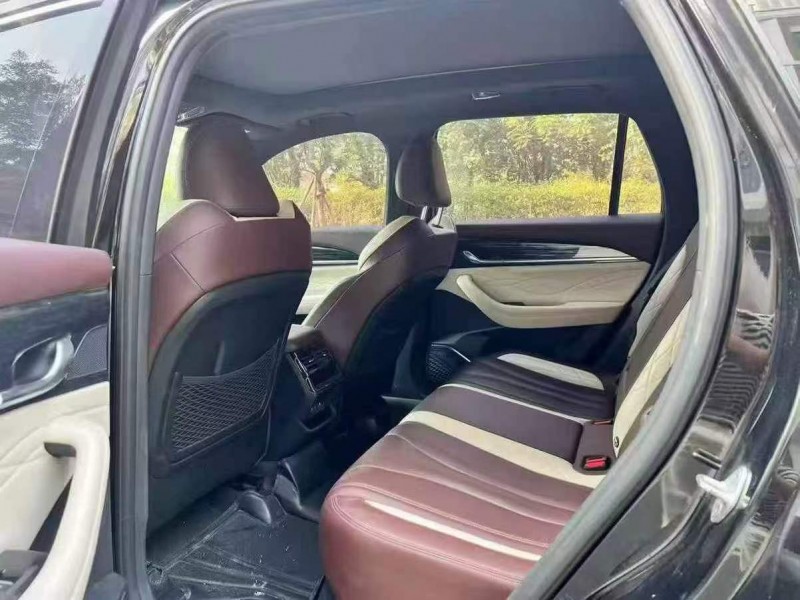 广州22年吉利星越8