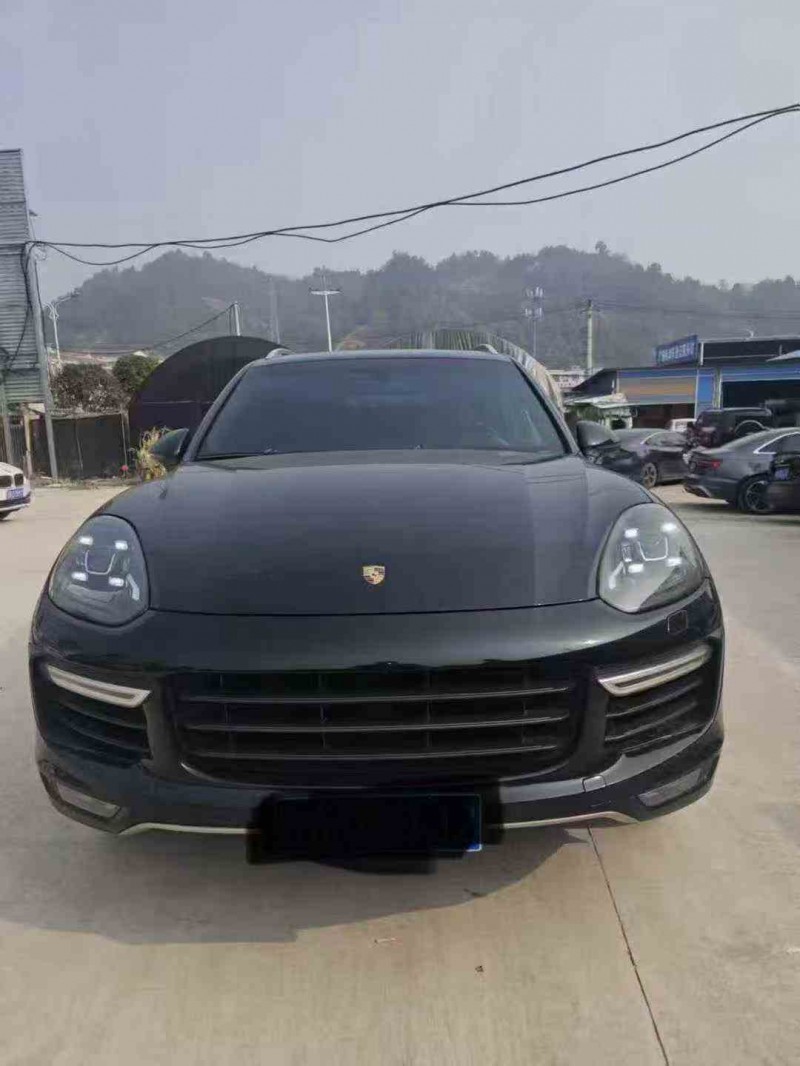 湘潭16年保时捷卡宴1