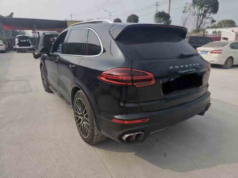 湘潭16年保时捷卡宴2