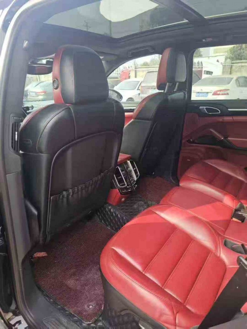 湘潭16年保时捷卡宴6