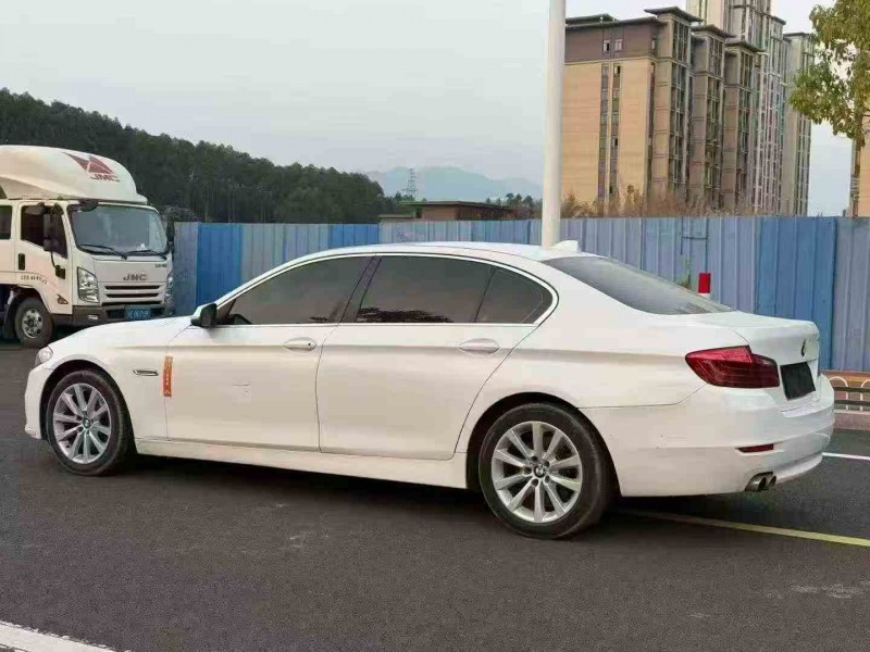 三明15年宝马5系8