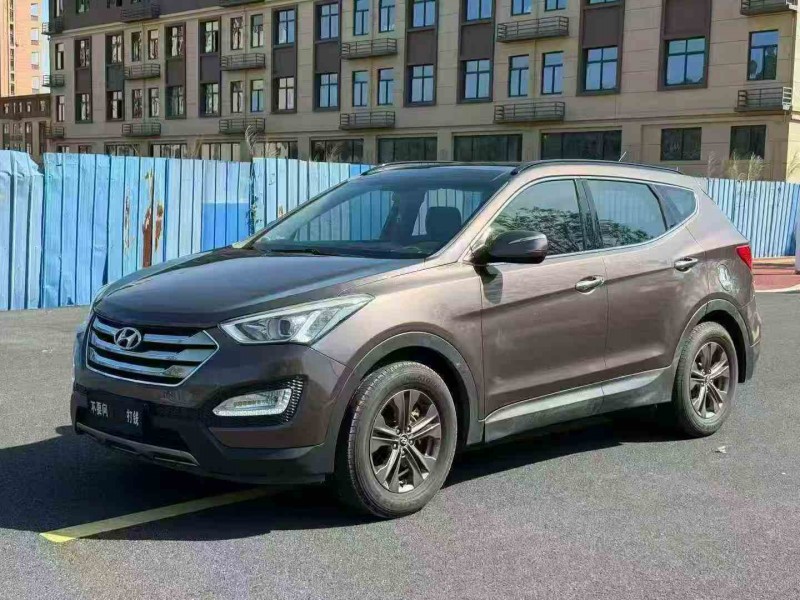 龙岩14年现代新胜达2