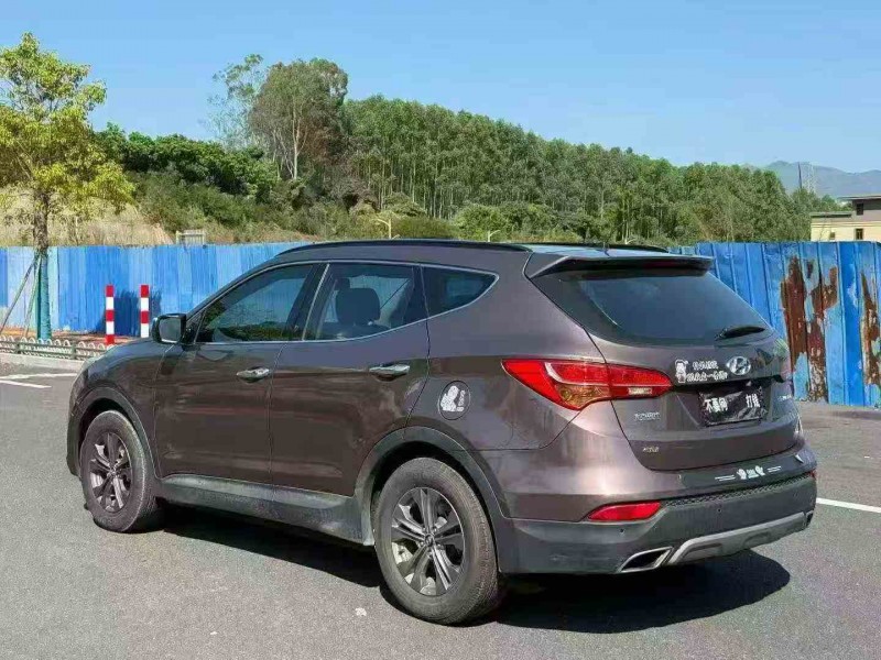 龙岩14年现代新胜达8