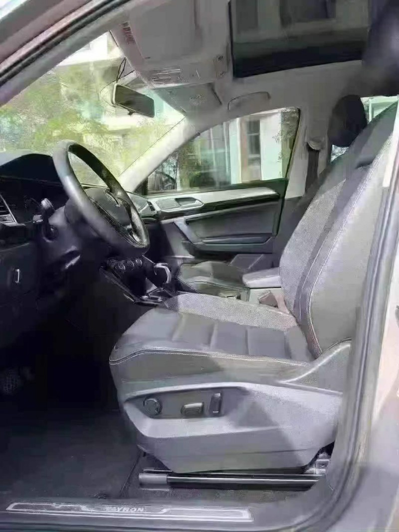 广州20年大众探岳5