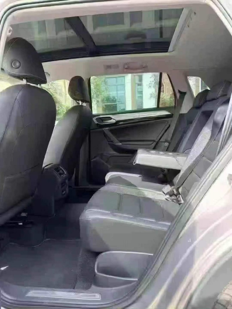 广州20年大众探岳6