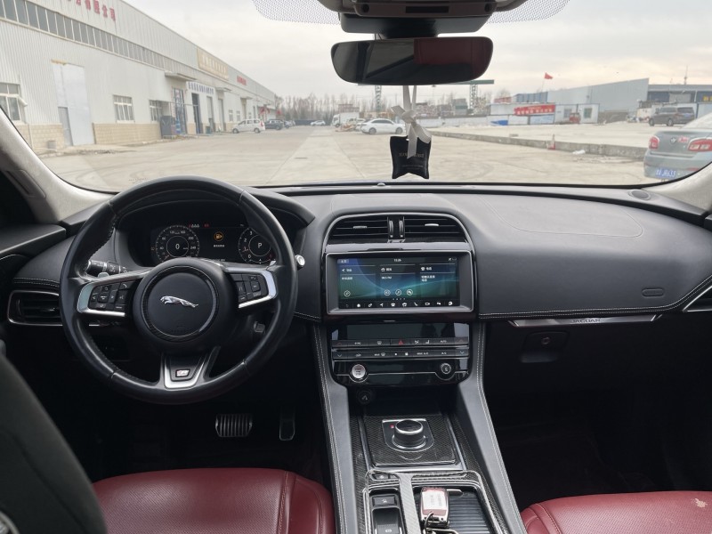 兰州19年捷豹F-PACE5