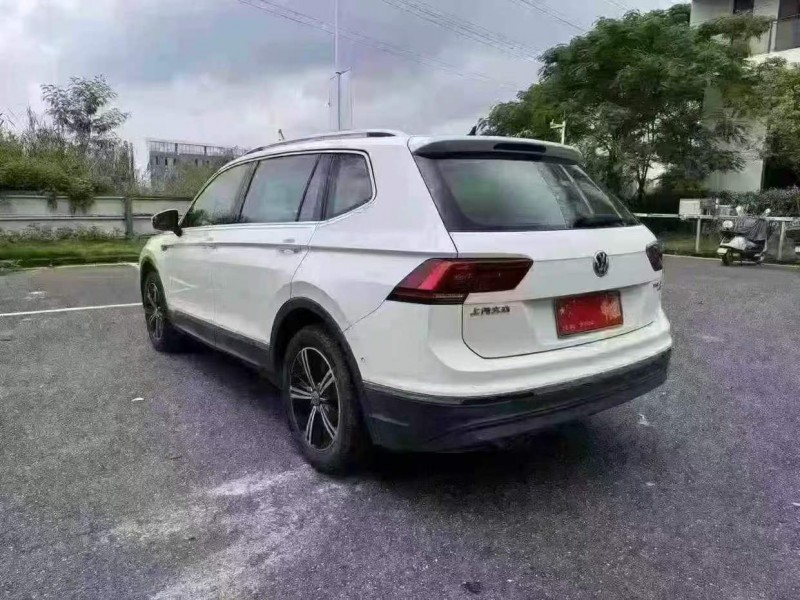 广州17年大众途观7