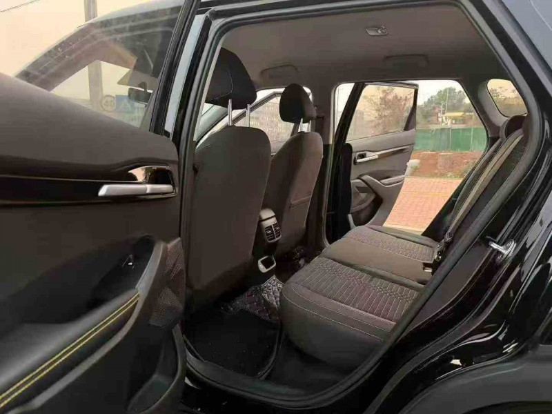 衡阳23年起亚赛拉图7