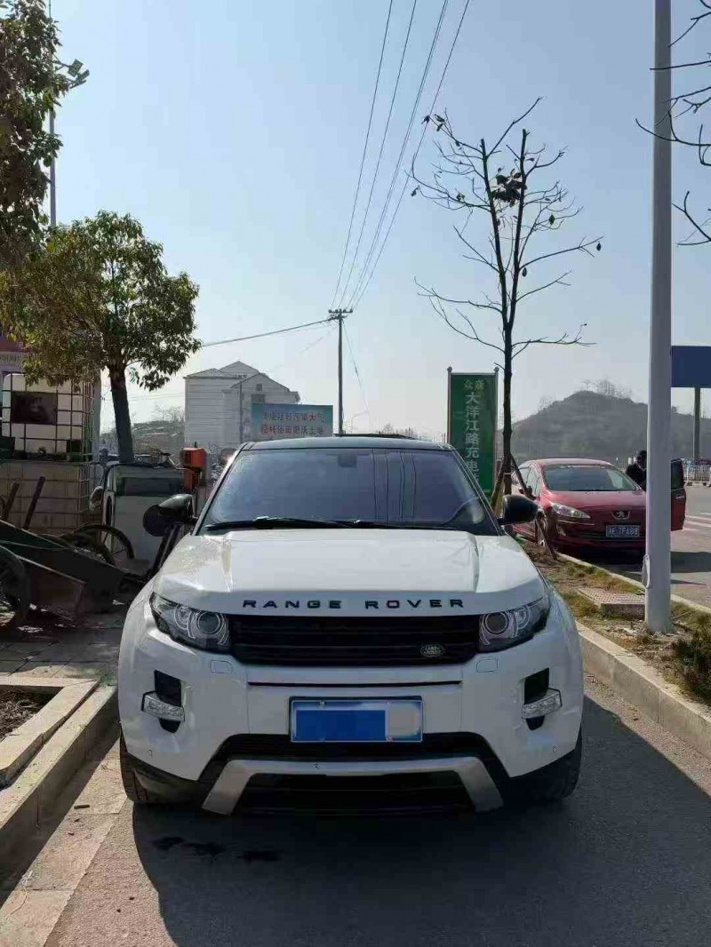 湘潭14年路虎极光1