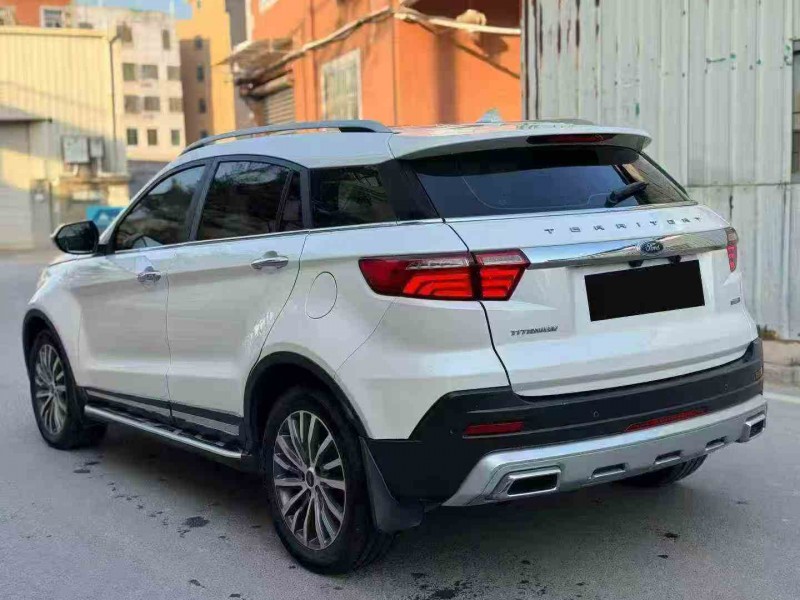 南平19年福特领界8