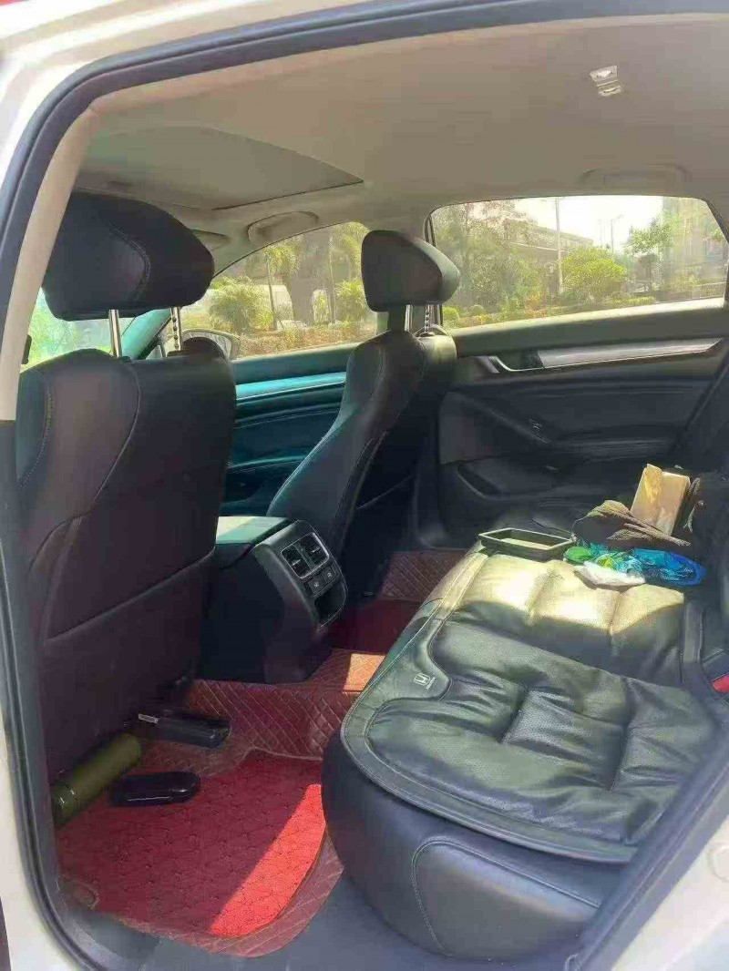 泉州22年本田雅阁6