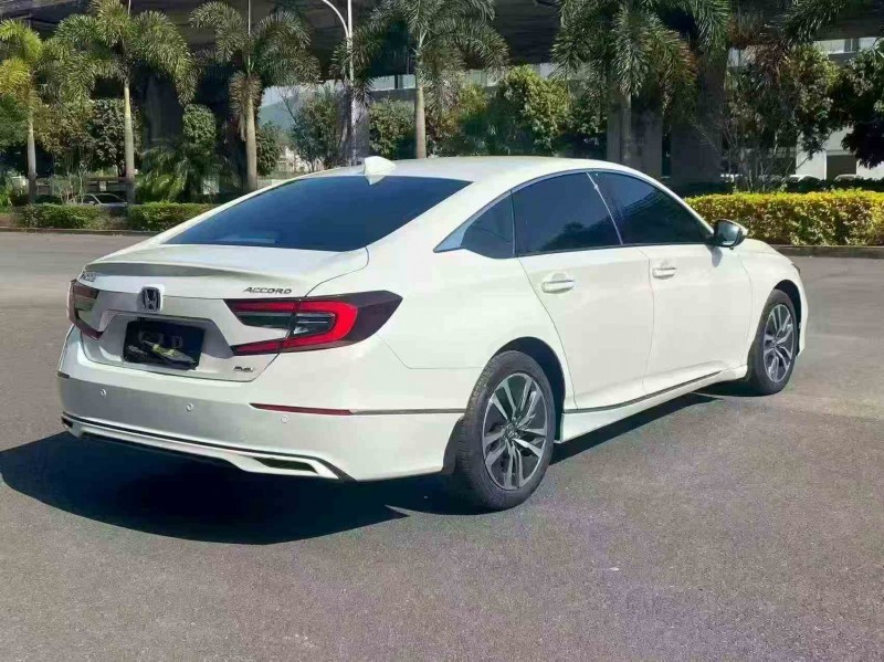 泉州22年本田雅阁8