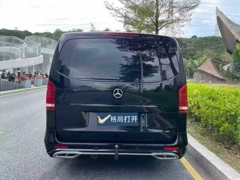 深圳20年奔驰威霆9