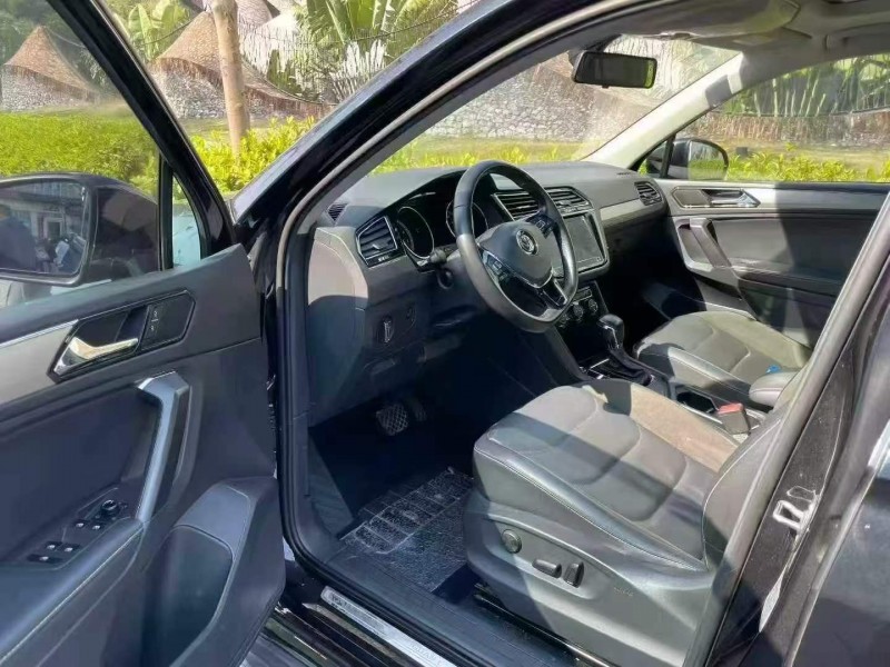 深圳20年大众途观4