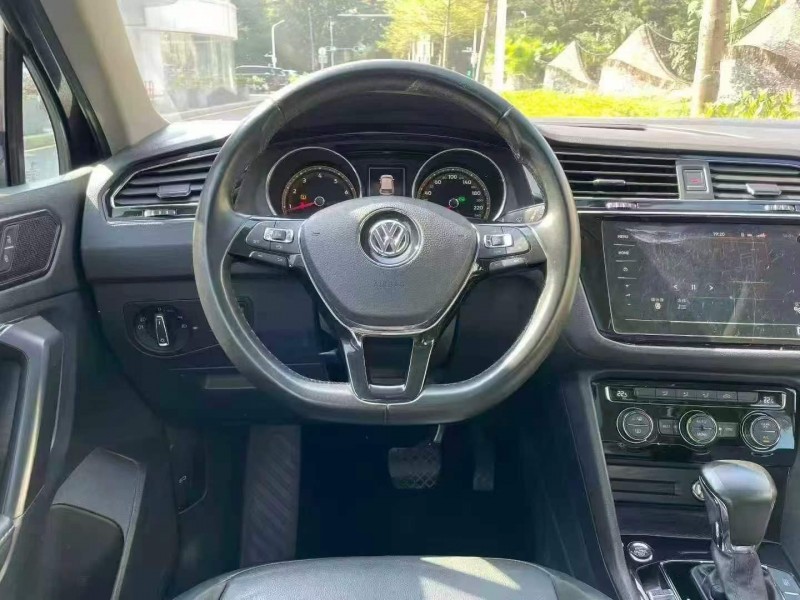 深圳20年大众途观8