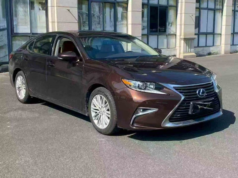 漳州16年雷克萨斯ES2