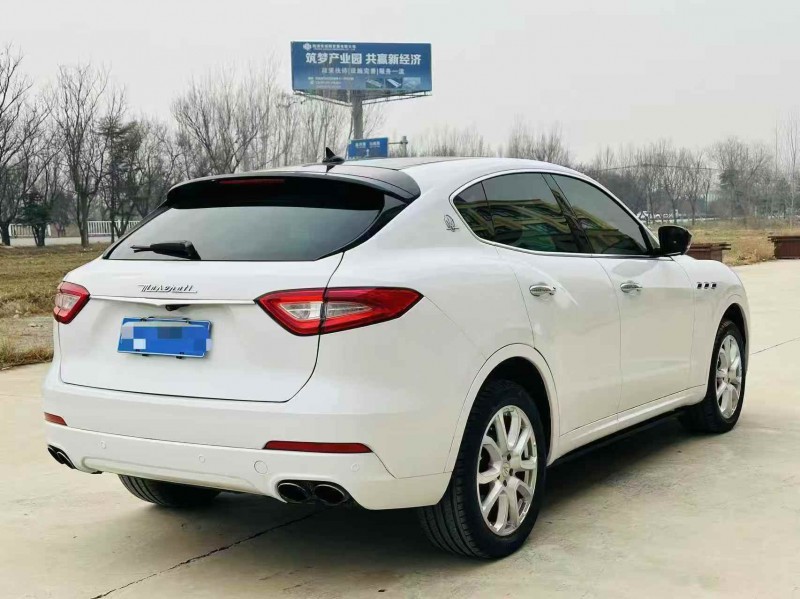 枣庄18年玛莎拉蒂Levante7