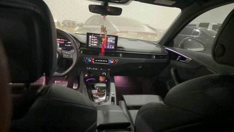 合肥25年奥迪A4L4