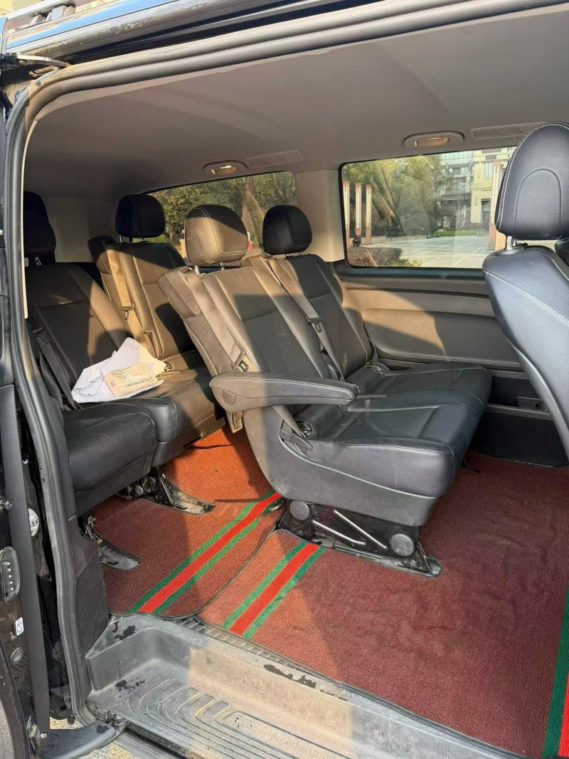 安阳20年奔驰威霆7