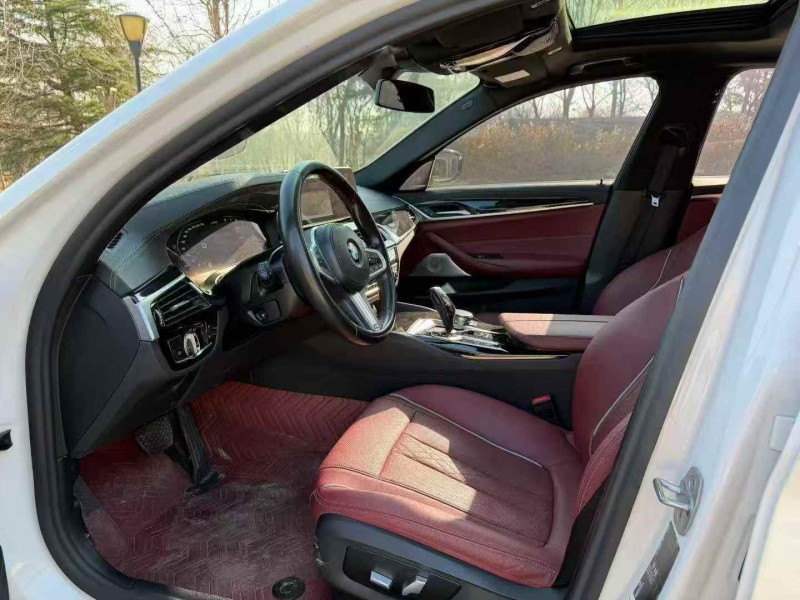 淄博21年宝马5系4