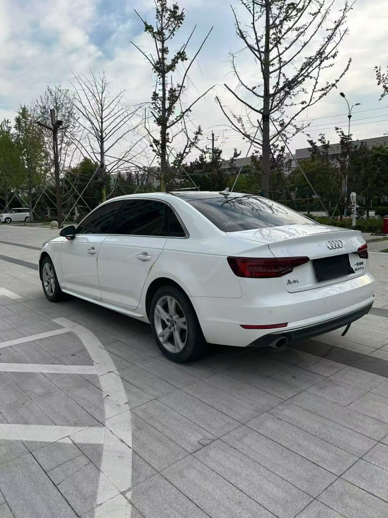 安阳18年奥迪A4L6