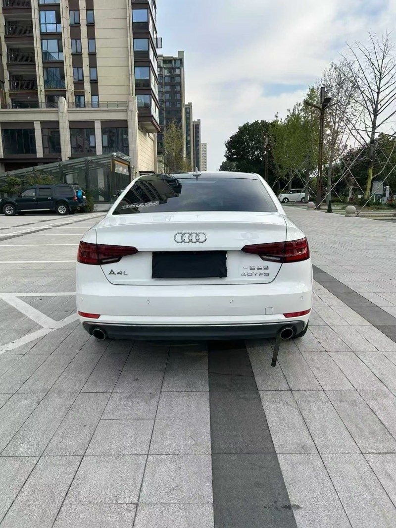 安阳18年奥迪A4L7