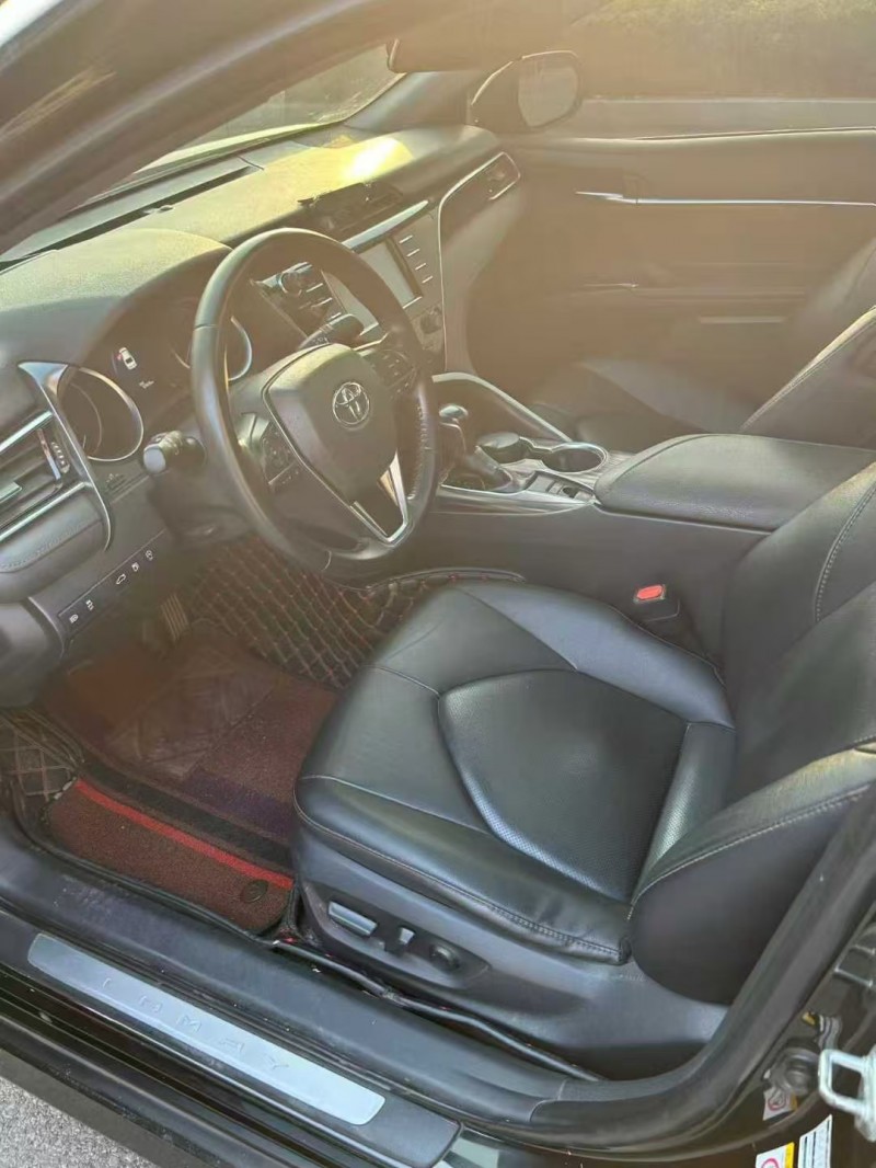 安阳18年丰田凯美瑞2