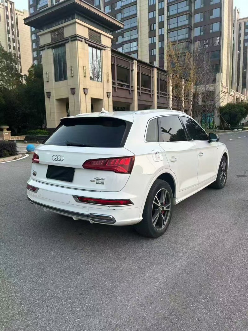 安阳19年奥迪Q54