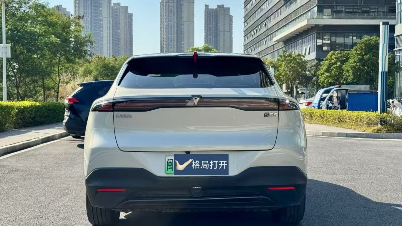 东莞25年长安汽车深蓝9