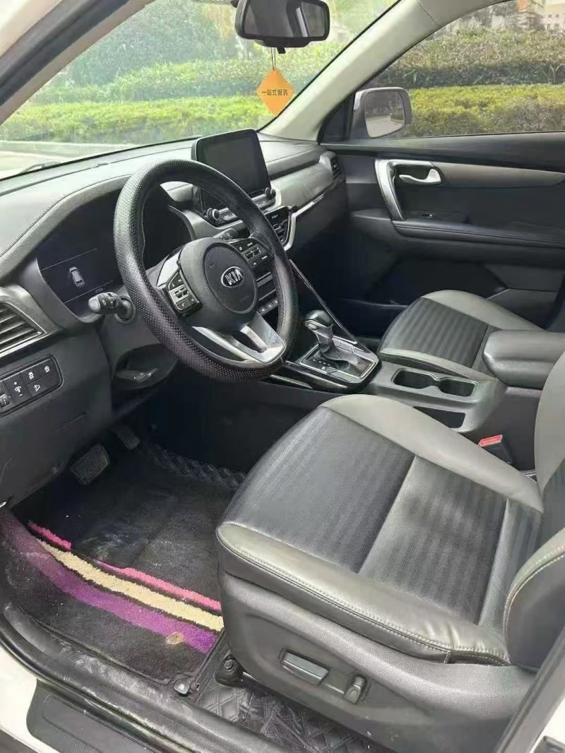 安阳20年起亚智跑6