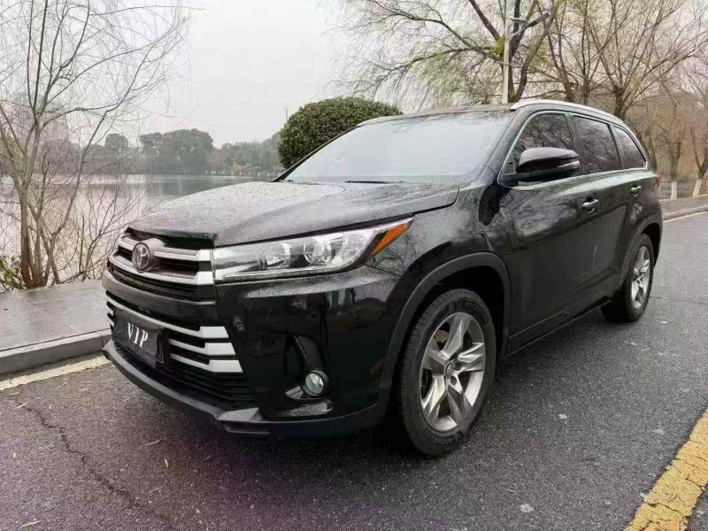 新余21年丰田汉兰达3