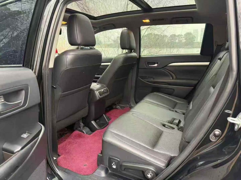 新余21年丰田汉兰达5