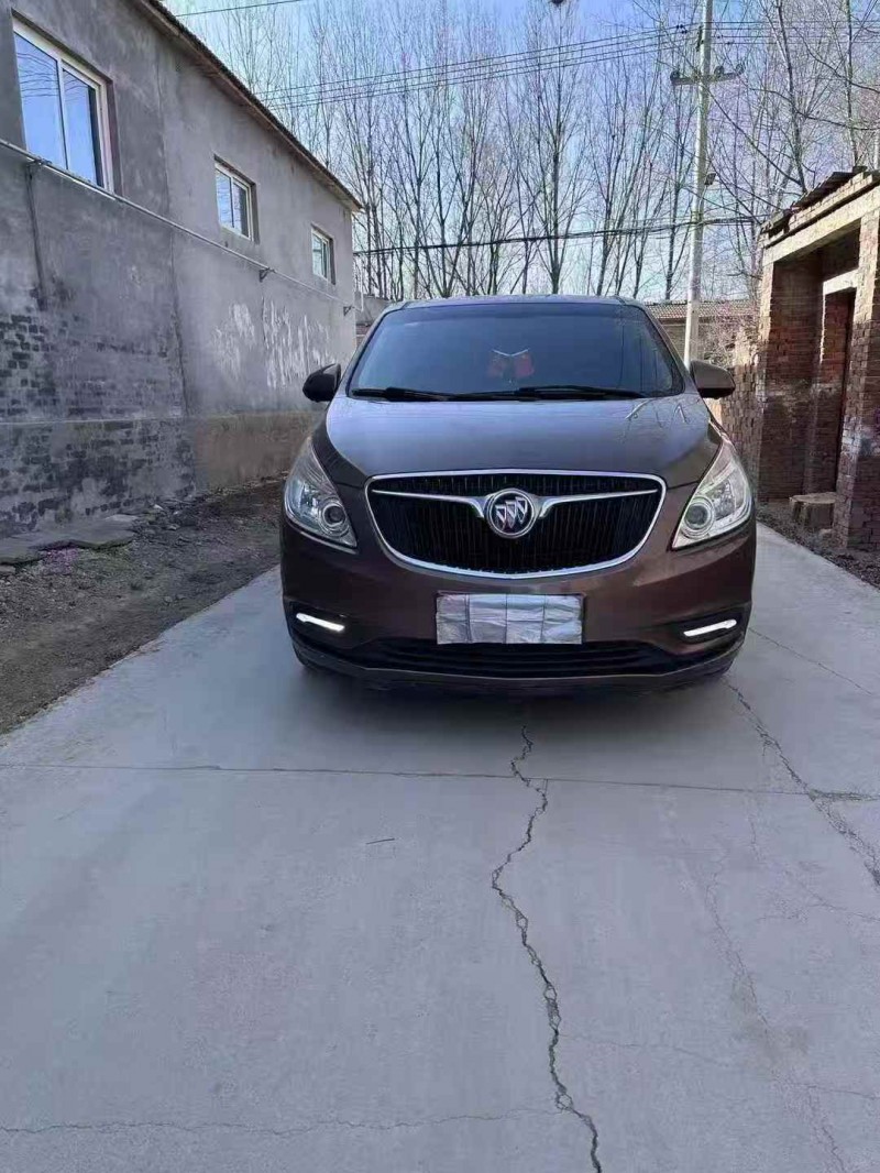 东营19年别克GL81